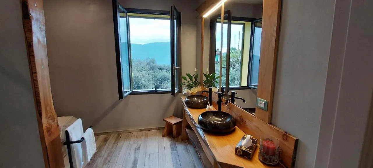 Farm stay Il Nido Tra Gli Ulivi Villa Lucinasco Italy